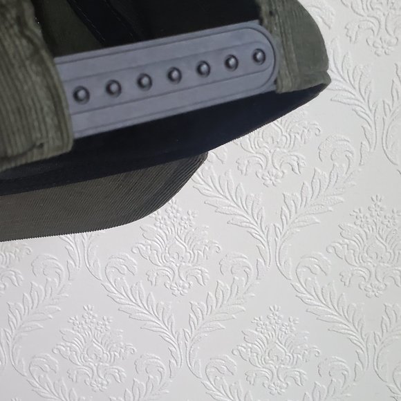 SOLD Corduroy Hat - Picture 3 of 3